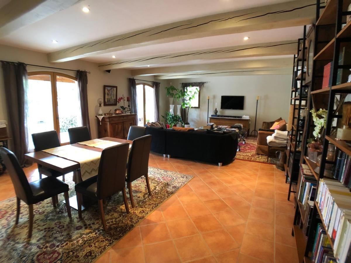 Villa Des Pies Фаянс Экстерьер фото